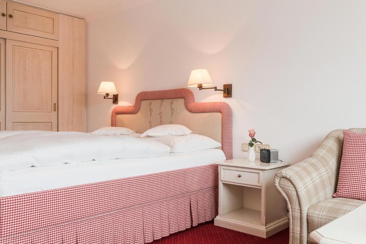 Bed & Breakfast Hotel Guggis Zürs 외부 사진
