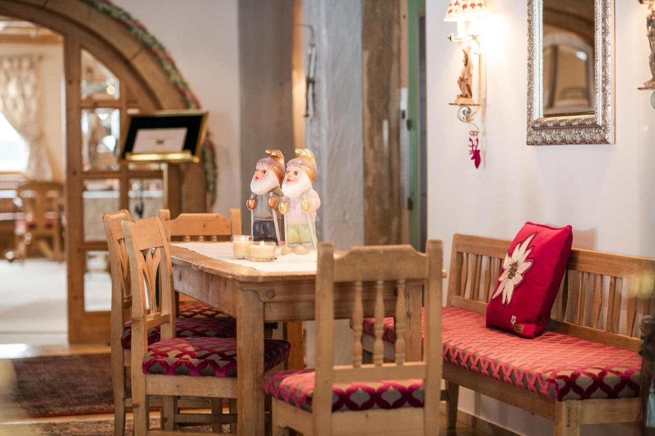 Bed & Breakfast Hotel Guggis Zürs 외부 사진