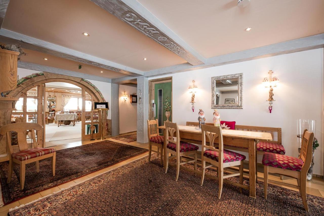 Bed & Breakfast Hotel Guggis Zürs 외부 사진