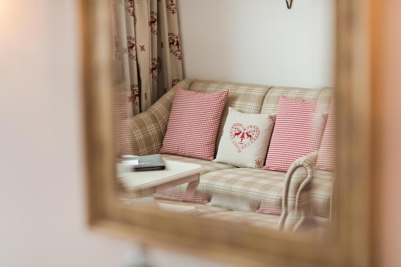 Bed & Breakfast Hotel Guggis Zürs 외부 사진