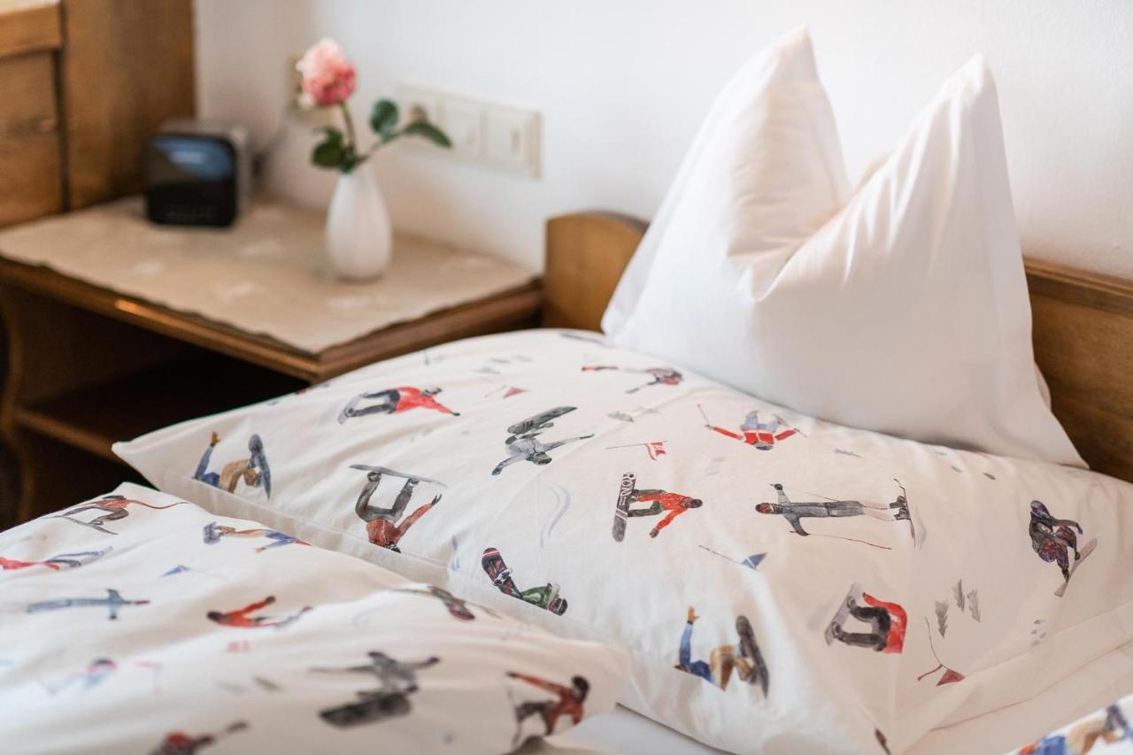 Bed & Breakfast Hotel Guggis Zürs 외부 사진